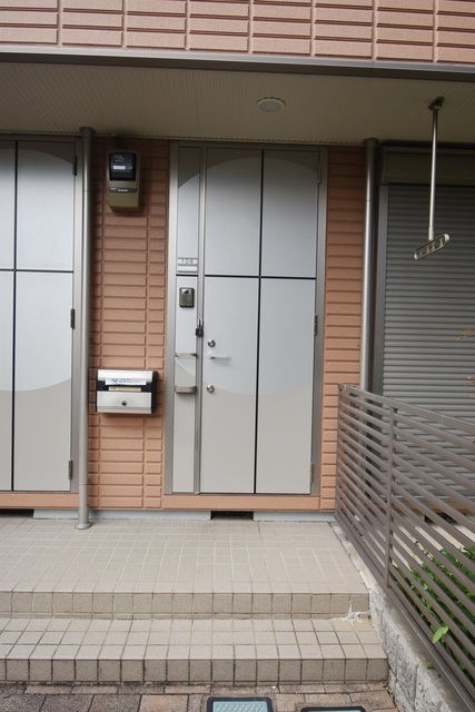 ��ʌ��������܎s�k��~�͒��̃}���V�����̃G���g�����X