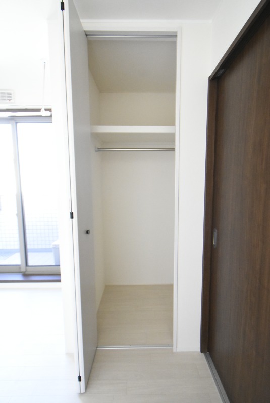 ��ʌ�����s�J�ÂQ���ڂ̃A�p�[�g�̎��[