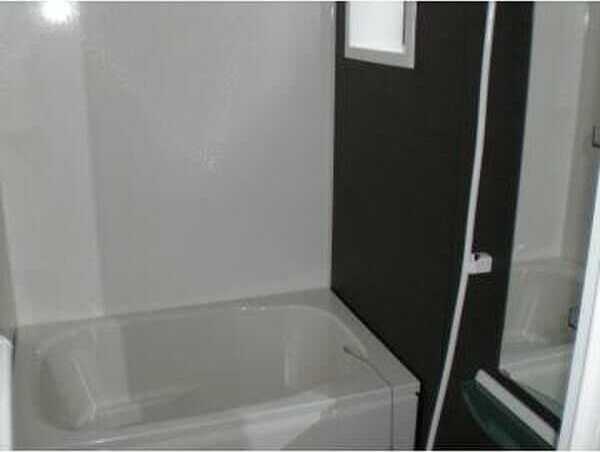 ��ʌ��������܎s�΋擌�Y�a�R���ڂ̃A�p�[�g�̃o�X