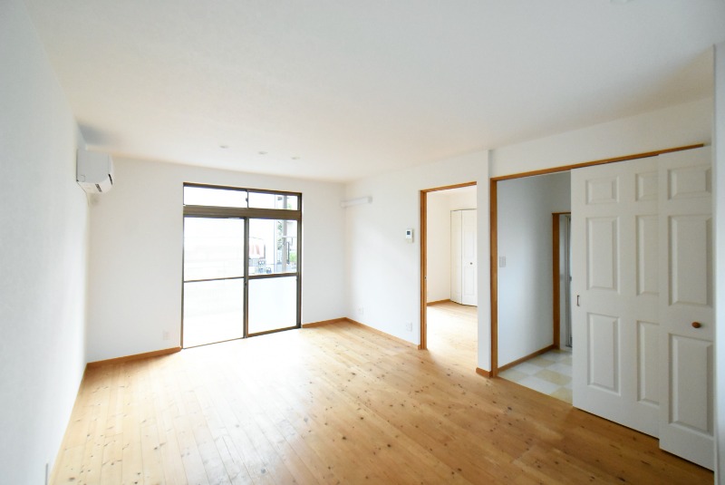 ��ʌ��������܎s����厚�w��̃A�p�[�g�̂��̑������E�X�y�[�X