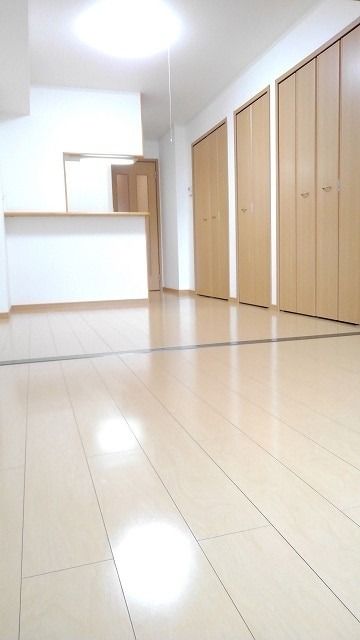 ��ʌ��@�c�s�������̃A�p�[�g�̂��̑������E�X�y�[�X