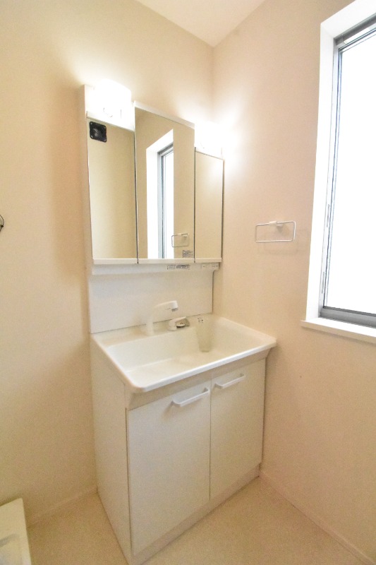 ��ʌ��������܎s�k��g�쒬�P���ڂ̃}���V�����̐��ʏ�