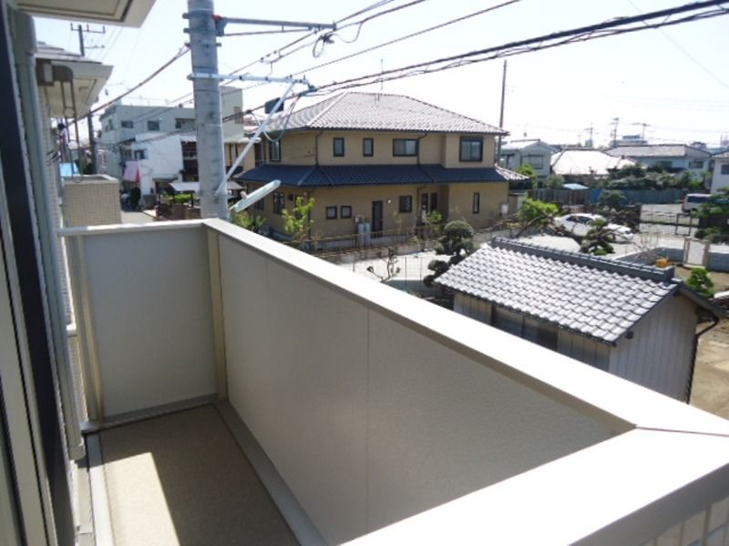 ��ʌ��������܎s�Y�a��؍�S���ڂ̃A�p�[�g�̃o���R�j�[