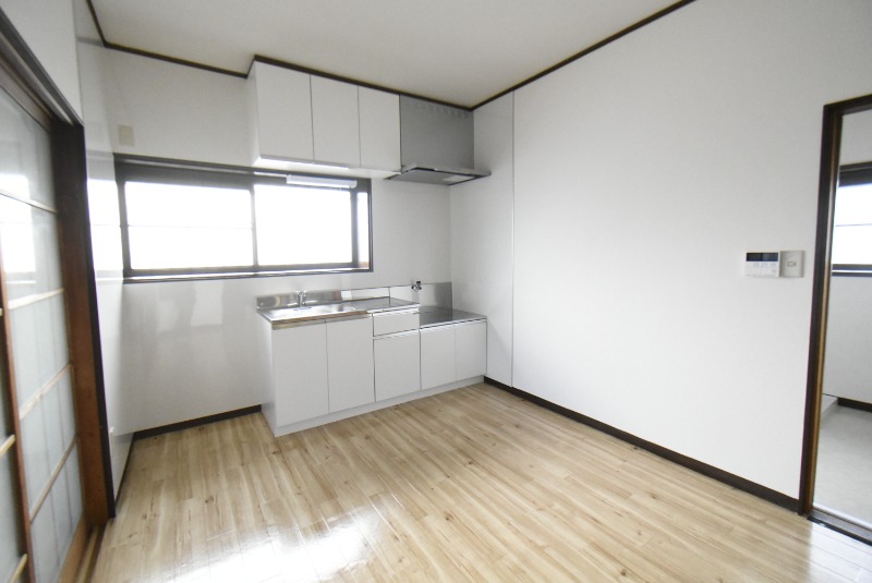 ��ʌ�����s�x�m���P���ڂ̃A�p�[�g�̋��ԁE���r���O