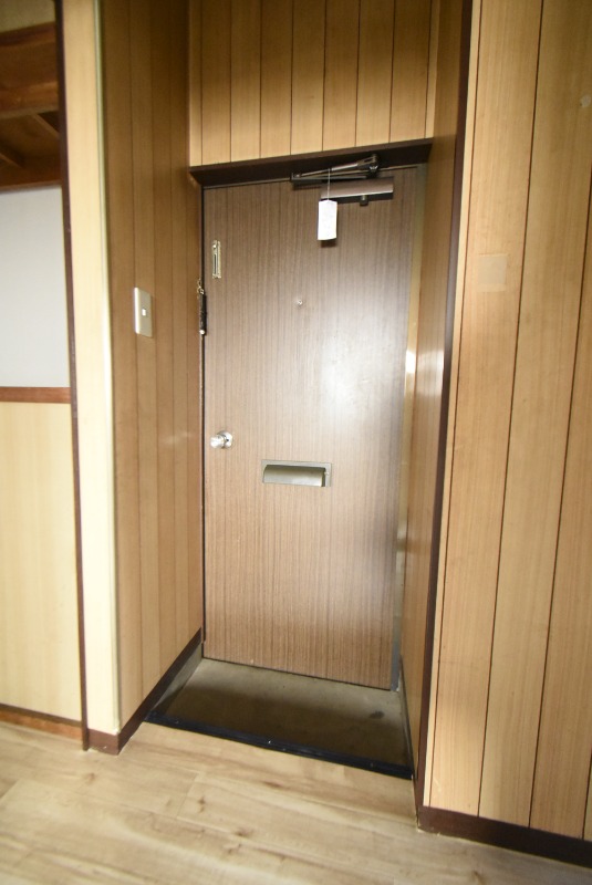 ��ʌ�����s�x�m���P���ڂ̃A�p�[�g�̌���