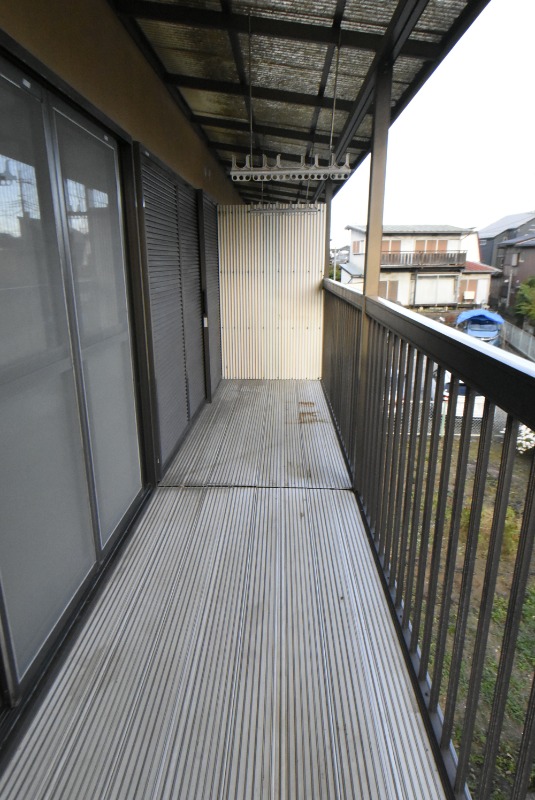 ��ʌ�����s�x�m���P���ڂ̃A�p�[�g�̃o���R�j�[