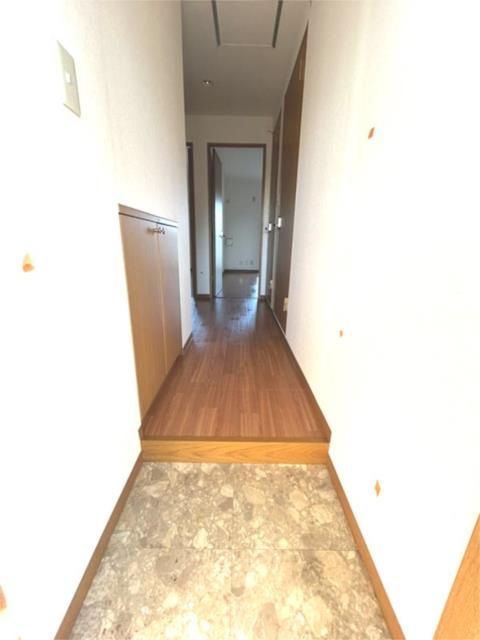 ��ʌ��������܎s��΋摾�c�Q���ڂ̃A�p�[�g�̌���