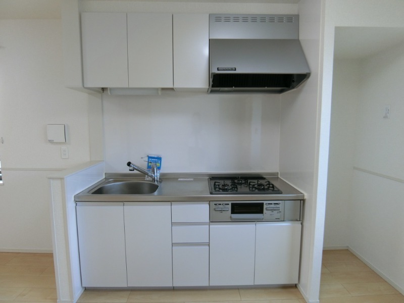 ��ʌ��z�J�s�쒬�Q���ڂ̃A�p�[�g�̃L�b�`��