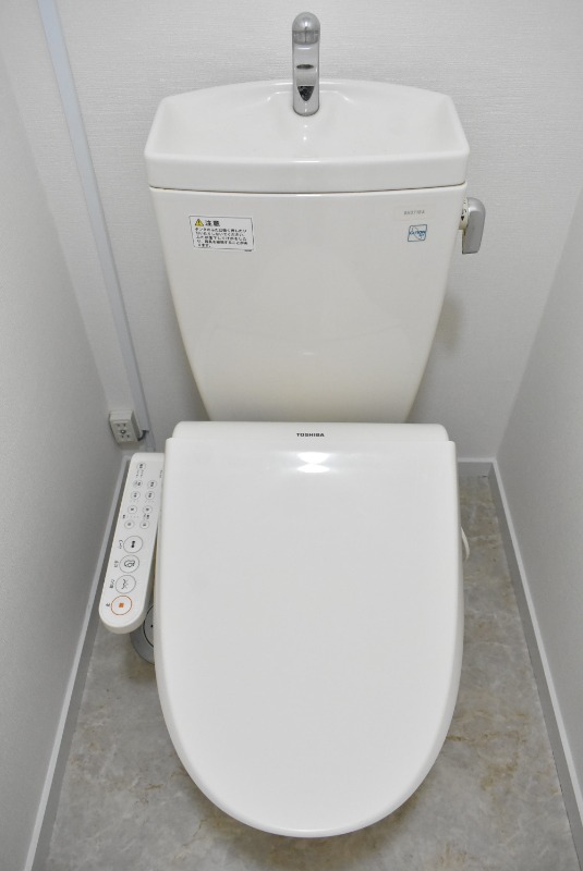 ��ʌ�����s����w���R���ڂ̃}���V�����̃g�C��