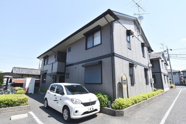 ��ʌ��������܎s��{��k�ܒ��Q���ڂ̃A�p�[�g�̌����O��