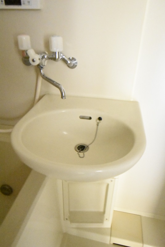 ��ʌ��������܎s��΋���S���ڂ̃A�p�[�g�̐��ʏ�