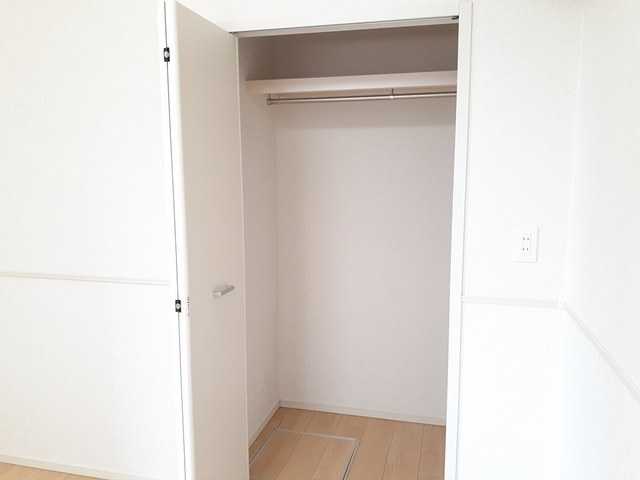 ��ʌ������s�ٓV�P���ڂ̃A�p�[�g�̎��[