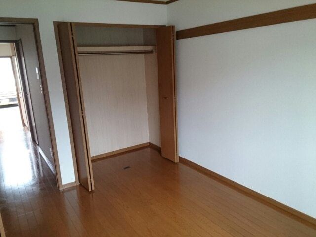 ��ʌ�����s���ԂQ���ڂ̃A�p�[�g�̎��[