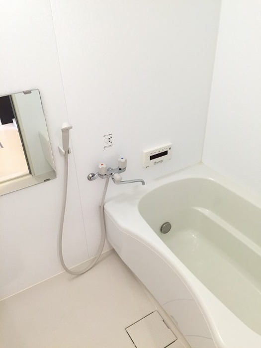 ��ʌ��������܎s�΋擹�c�y�R���ڂ̃A�p�[�g�̃o�X