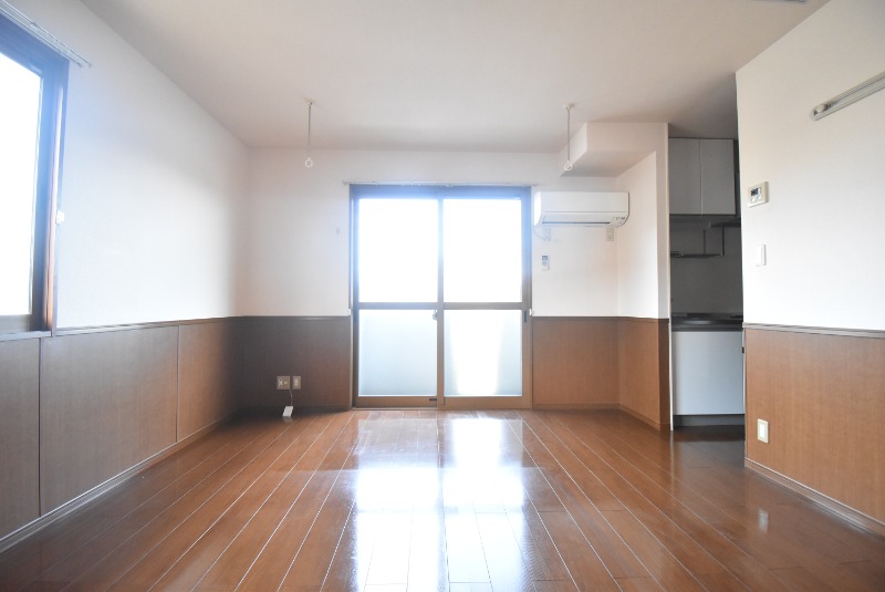 ��ʌ��������܎s�k��������Q���ڂ̃A�p�[�g�̂��̑������E�X�y�[�X