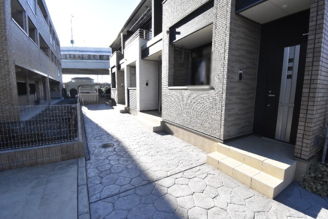 ��ʌ��������܎s��������S���ڂ̃A�p�[�g�̃G���g�����X