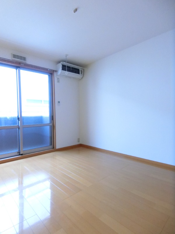 ��ʌ��z�J�s�ԎR���P���ڂ̃A�p�[�g�̂��̑������E�X�y�[�X