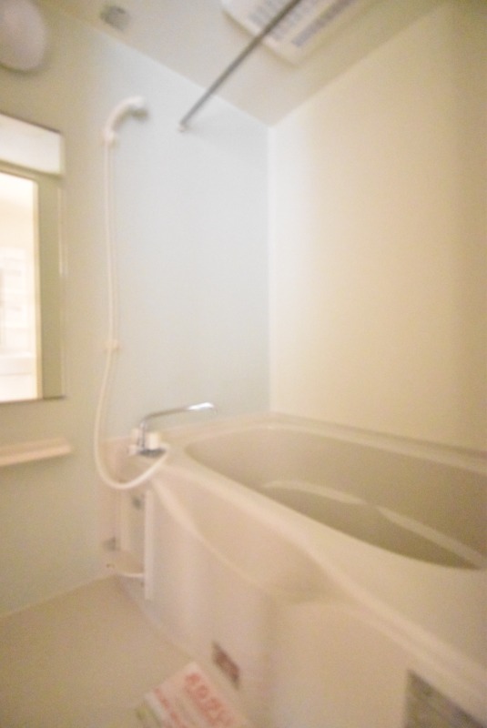 ��ʌ�����s�厚���s�̍��݂̃A�p�[�g�̃o�X