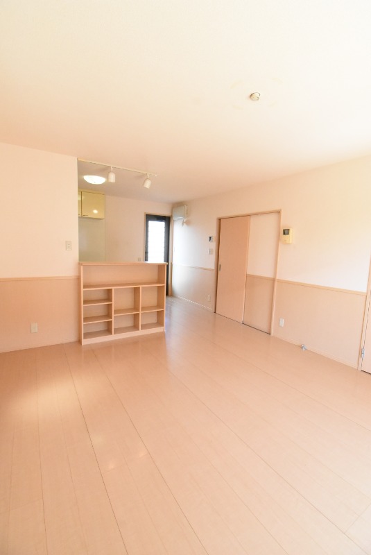 ��ʌ��������܎s������~����Q���ڂ̃A�p�[�g�̋��ԁE���r���O