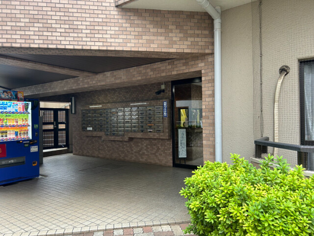 ��ʌ���z�s�e�c�{���̃}���V�����̌����O��