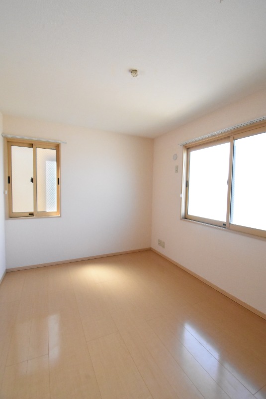 ��ʌ��������܎s������~����Q���ڂ̃A�p�[�g�̂��̑������E�X�y�[�X