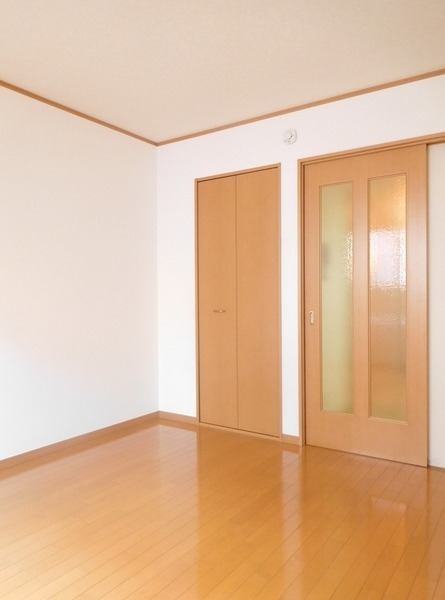 ��ʌ��z�J�s���������̃A�p�[�g�̂��̑������E�X�y�[�X