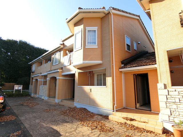 ��ʌ��k�����S�ɓޒ��厚�����̃A�p�[�g�̌����O��