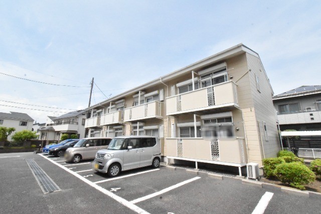 ��ʌ�����s�����R���ڂ̃}���V�����̌����O��