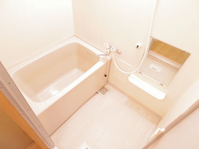 ��ʌ�����s�����R���ڂ̃}���V�����̃o�X