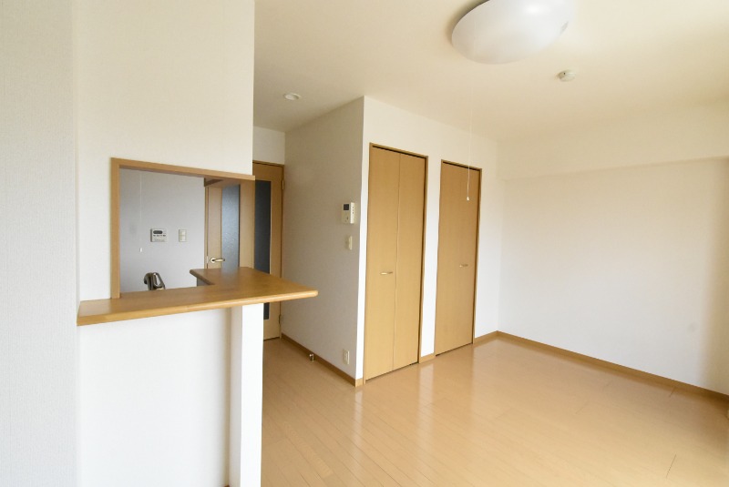 ��ʌ��������܎s�k��{�����R���ڂ̃}���V�����̋����E���r���O