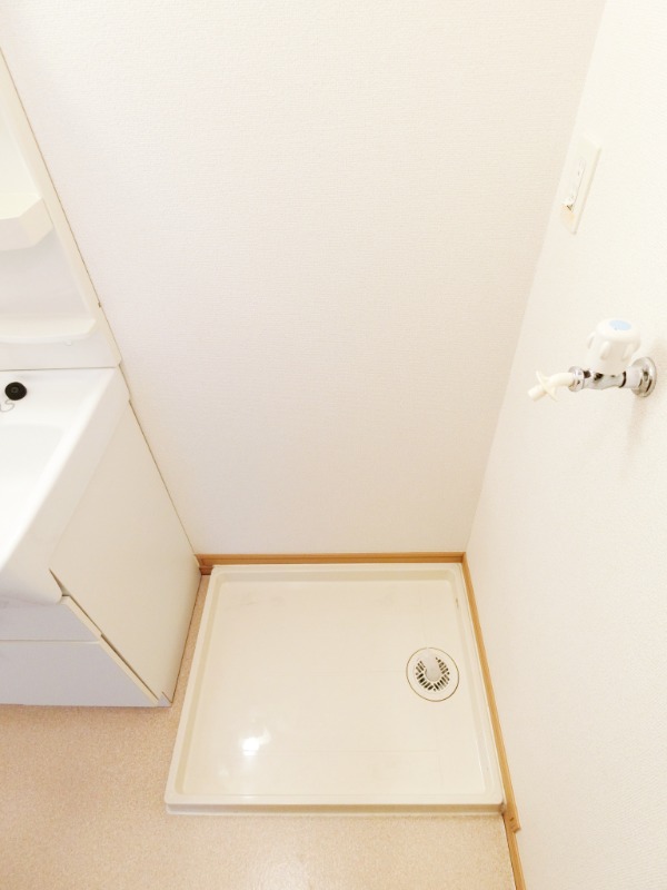 ��ʌ��k�����S�ɓޒ��厚�����̃A�p�[�g�̂��̑�