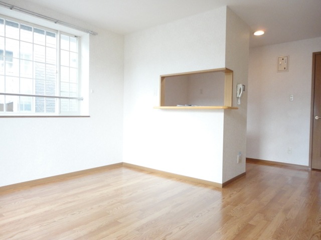 ��ʌ��������܎s�k����i���Q���ڂ̃A�p�[�g�̋��ԁE���r���O