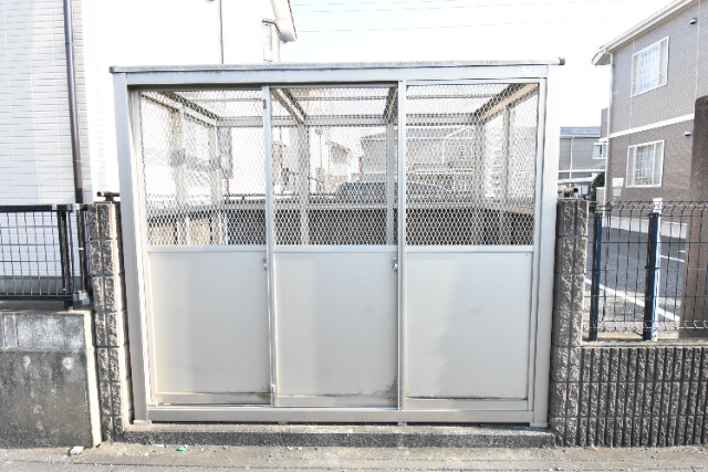 ��ʌ��������܎s�k����i���Q���ڂ̃A�p�[�g�̂��̑�