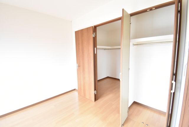 ��ʌ��������܎s��{��O���R���ڂ̃}���V�����̎��[