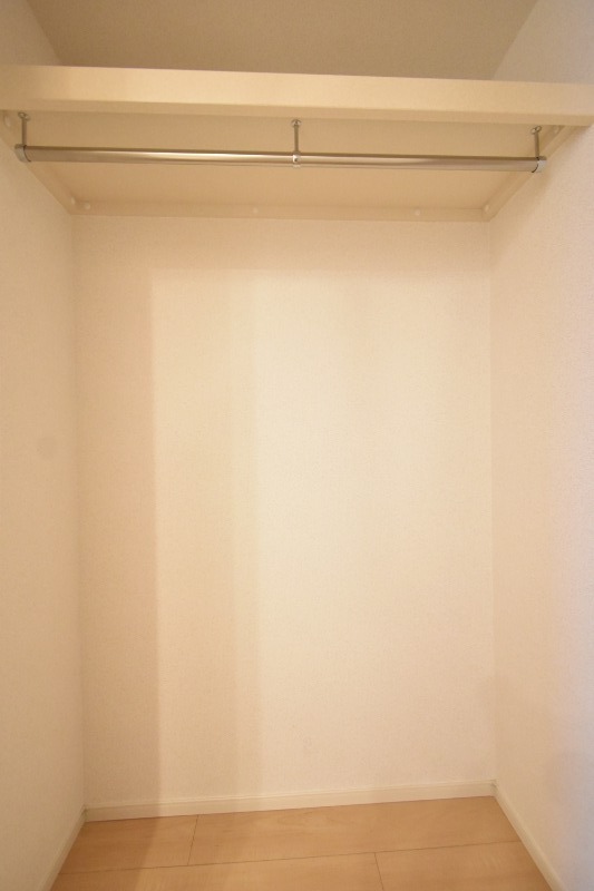 ��ʌ��������܎s����厚�_�c�̃A�p�[�g�̎��[