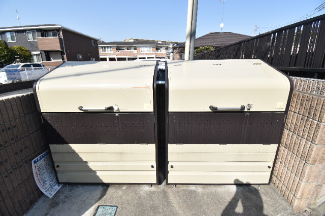 ��ʌ��������܎s����厚�_�c�̃A�p�[�g�̂��̑�