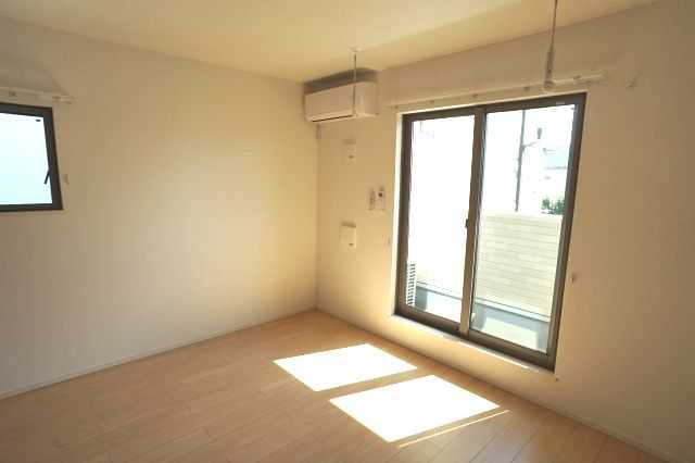 ��ʌ��������܎s�k��ʏ����̃A�p�[�g�̋��ԁE���r���O