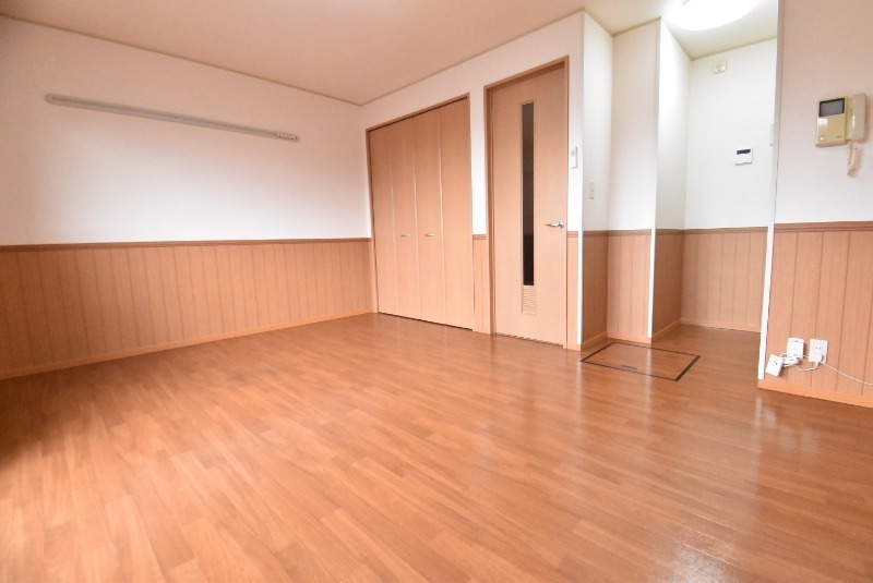 ��ʌ��������܎s�k�捡�H���̃A�p�[�g�̋��ԁE���r���O