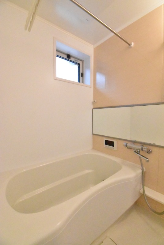 ��ʌ�����s����P���ڂ̃A�p�[�g�̃o�X