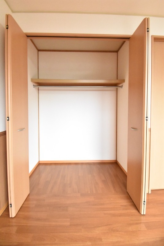 ��ʌ��������܎s�k�捡�H���̃A�p�[�g�̎��[