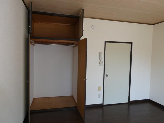 ��ʌ��������܎s������x�蒬�̃A�p�[�g�̎��[