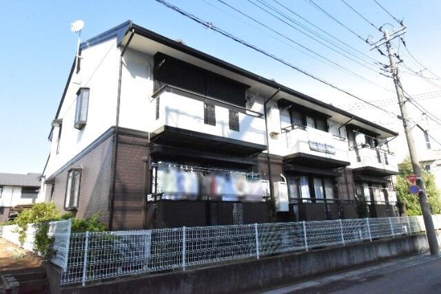 ��ʌ�����s�˒˂R���ڂ̃A�p�[�g�̌����O��