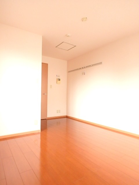 ��ʌ��������܎s�k�擌�听���P���ڂ̃A�p�[�g�̋��ԁE���r���O