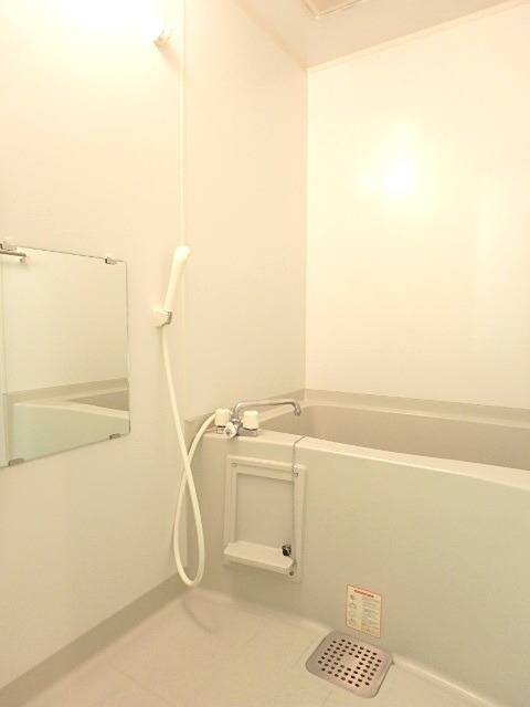 ��ʌ��������܎s�k�擌�听���P���ڂ̃A�p�[�g�̃o�X