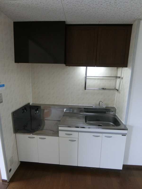 ��ʌ�����s��ԑ�R���ڂ̃A�p�[�g�̃L�b�`��