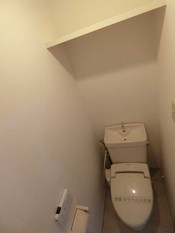 ��ʌ�����s��ԑ�R���ڂ̃A�p�[�g�̃g�C��