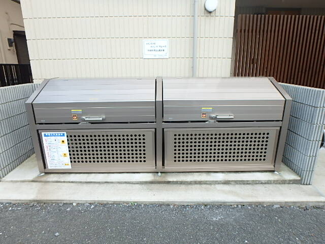 ��ʌ��������܎s�k�擌�听���P���ڂ̃A�p�[�g�̂��̑�