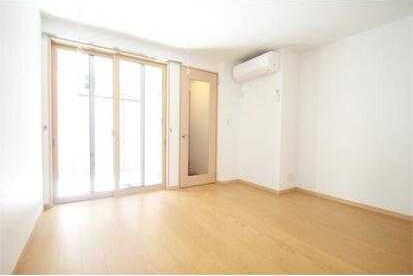 ��ʌ��z�J�s��z�J�S���ڂ̃A�p�[�g�̂��̑������E�X�y�[�X