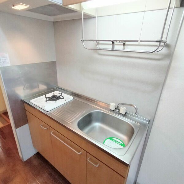 ��ʌ��t�����s�����P���ڂ̃A�p�[�g�̃L�b�`��