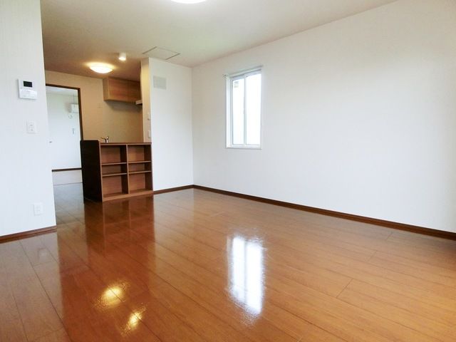 ��ʌ������s���P���ڂ̃A�p�[�g�̋��ԁE���r���O